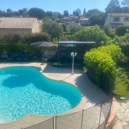 Studio Climatise Avec Piscine Et Jardin Villeneuve-Loubet Exteriér fotografie